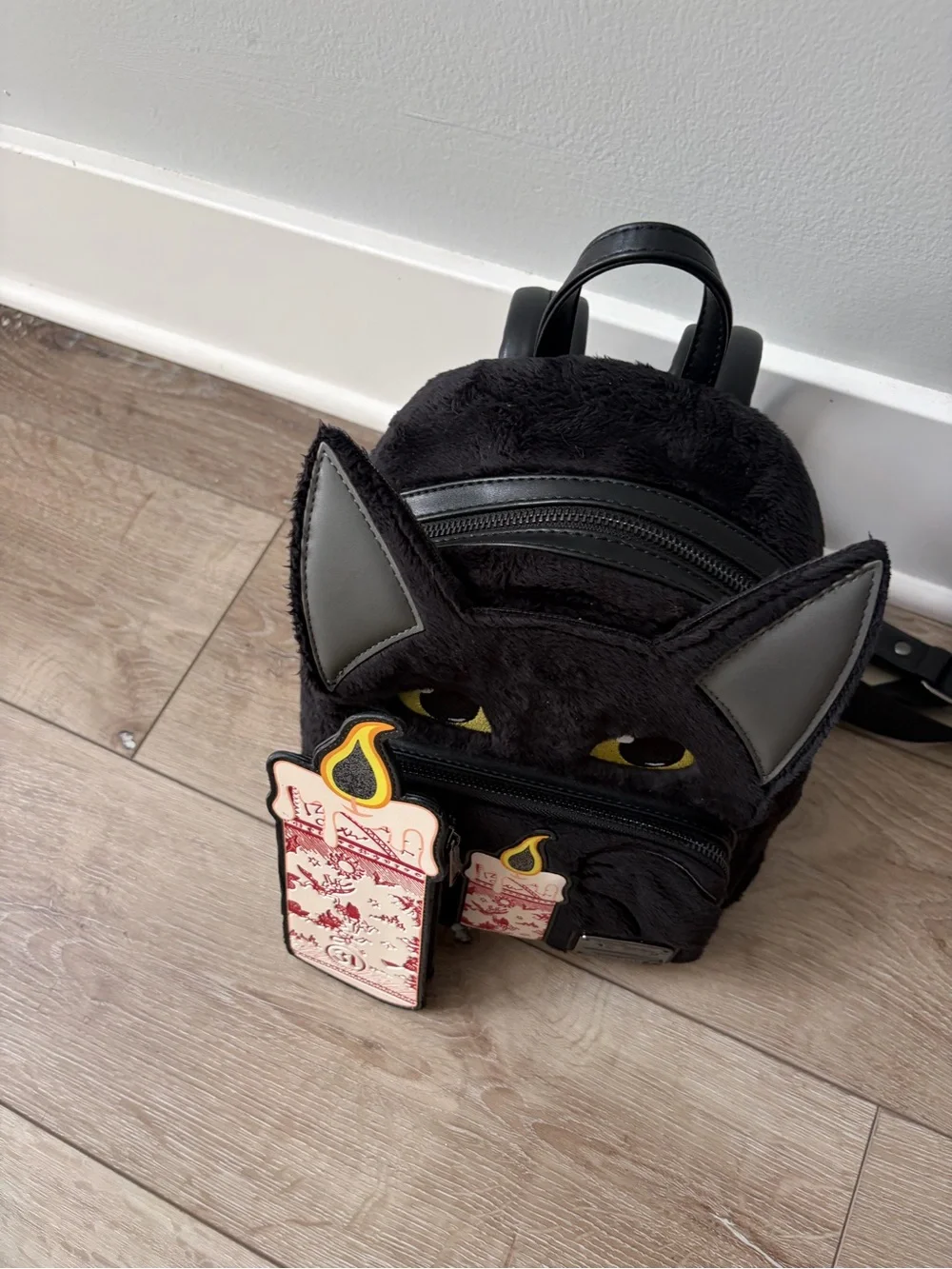 Disney Hocus Pocus Binx Loungefly Mini Backpack & candle cardholder (Read)